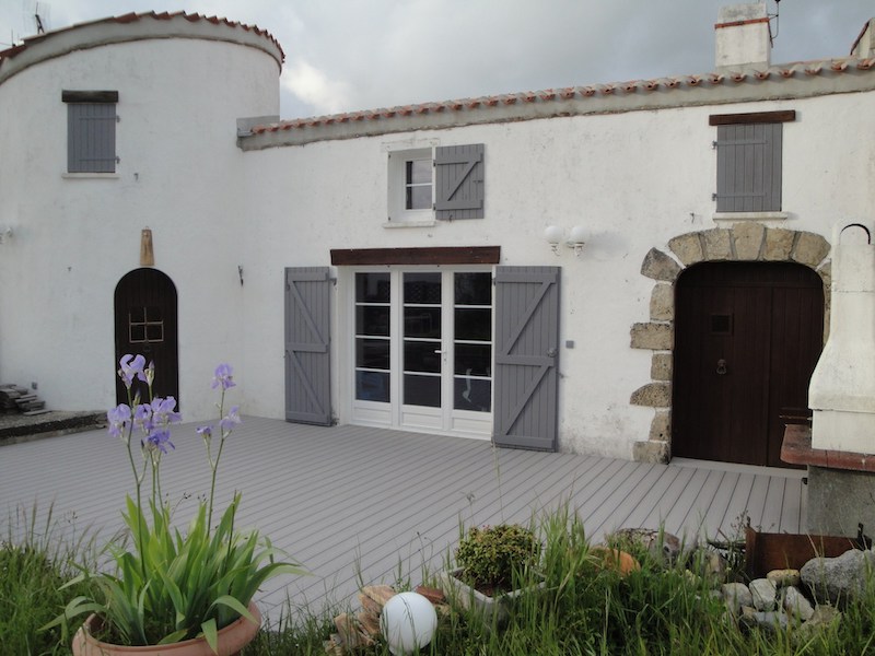 Pose de terrasse sur dalle béton à Noirmoutier