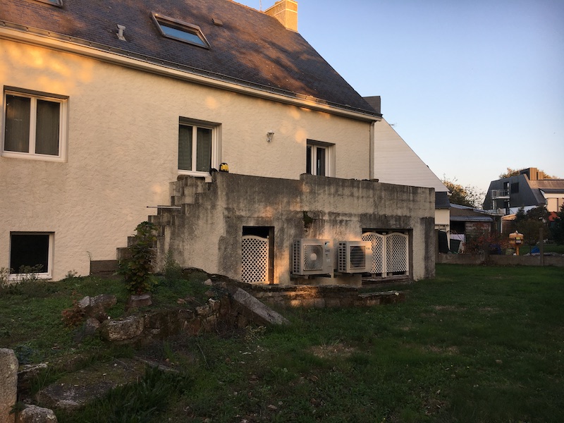 Terrasse sur poteaux en extension de balcon à Guerande