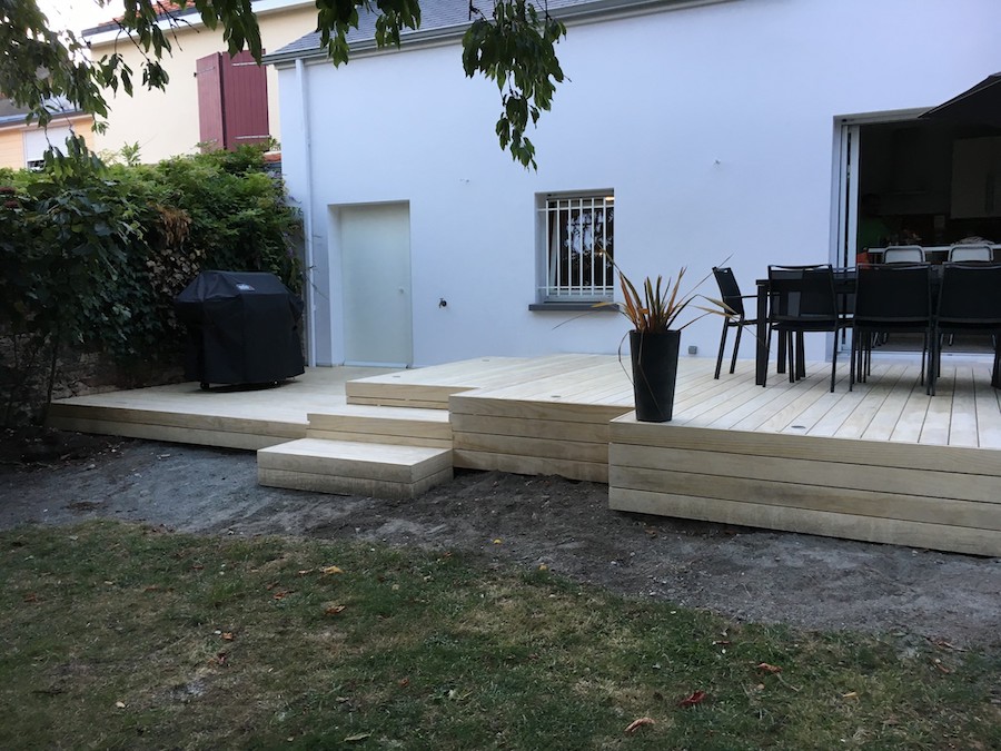 Terrasse sur sol dur à Nantes