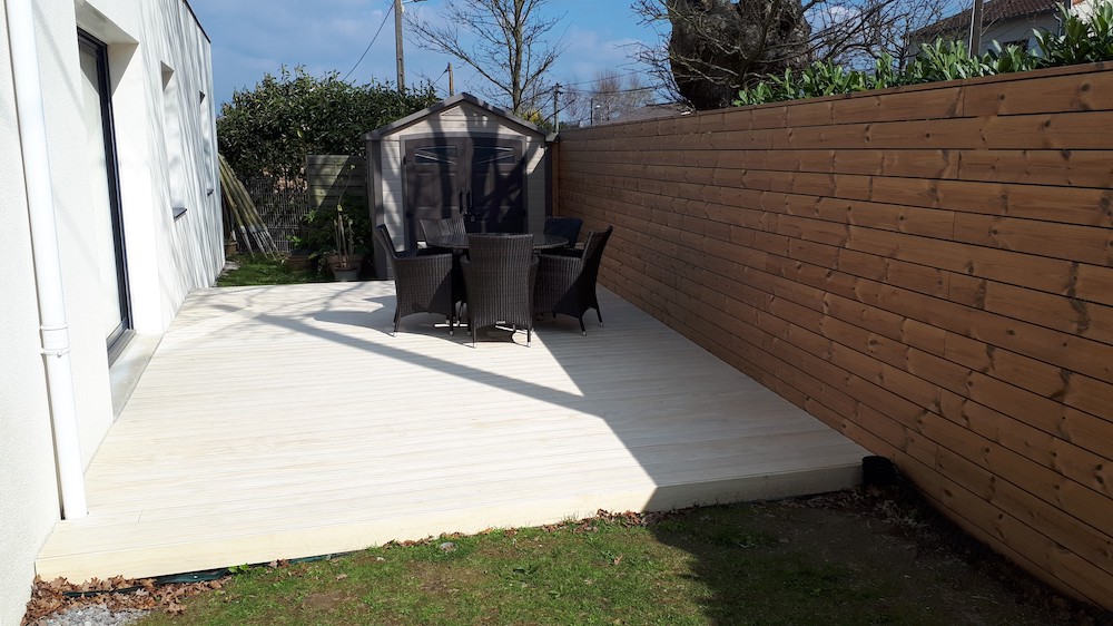 Aménagement extérieur avec terrasse