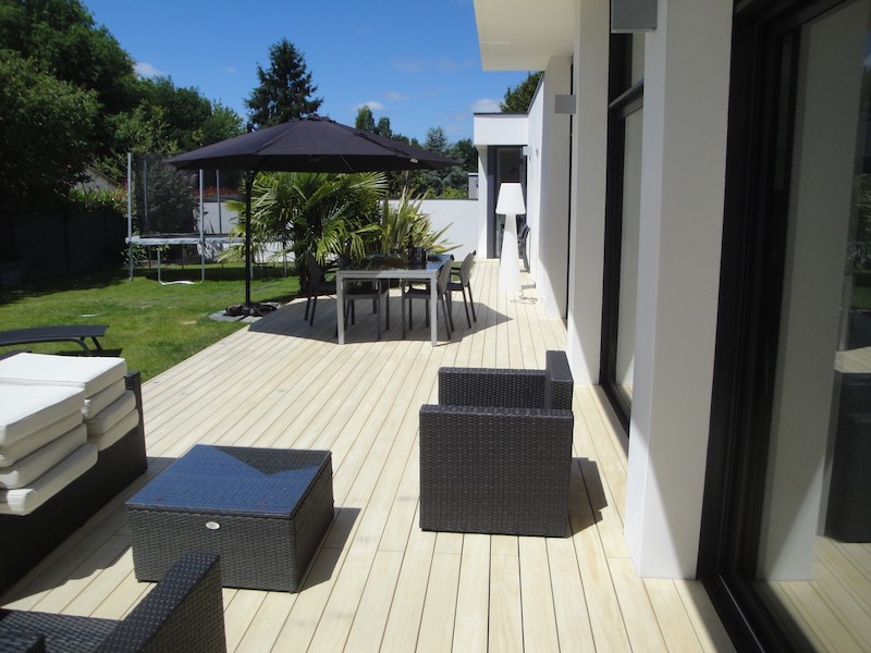 23 - Pornichet - tour de spa en accoya.JPG