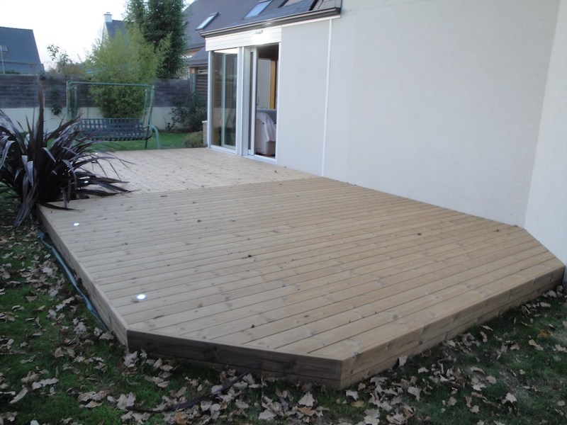 5 - Fay De Bretagne - terrasse thermopin sur sol stable.JPG