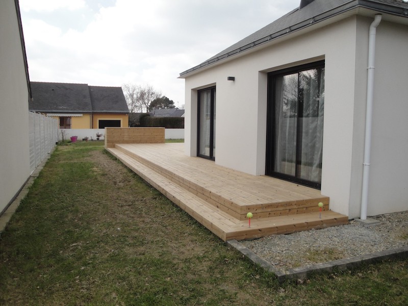 6 - La Chapelle sur Erdre - terrasse thermopin grisé sur dalle béton.JPG