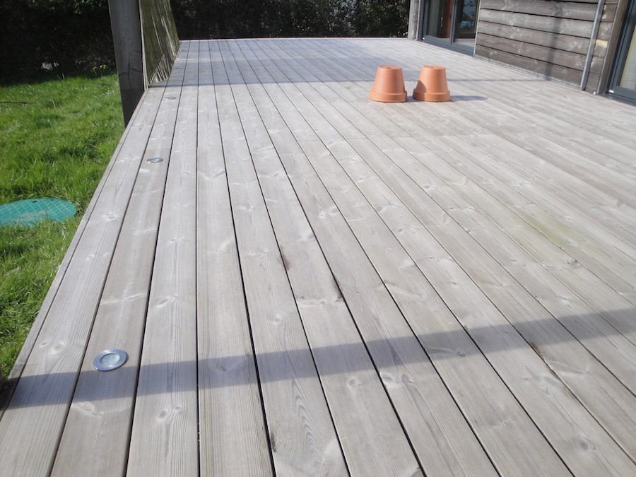 Terrasse sur poteaux à Carquefou