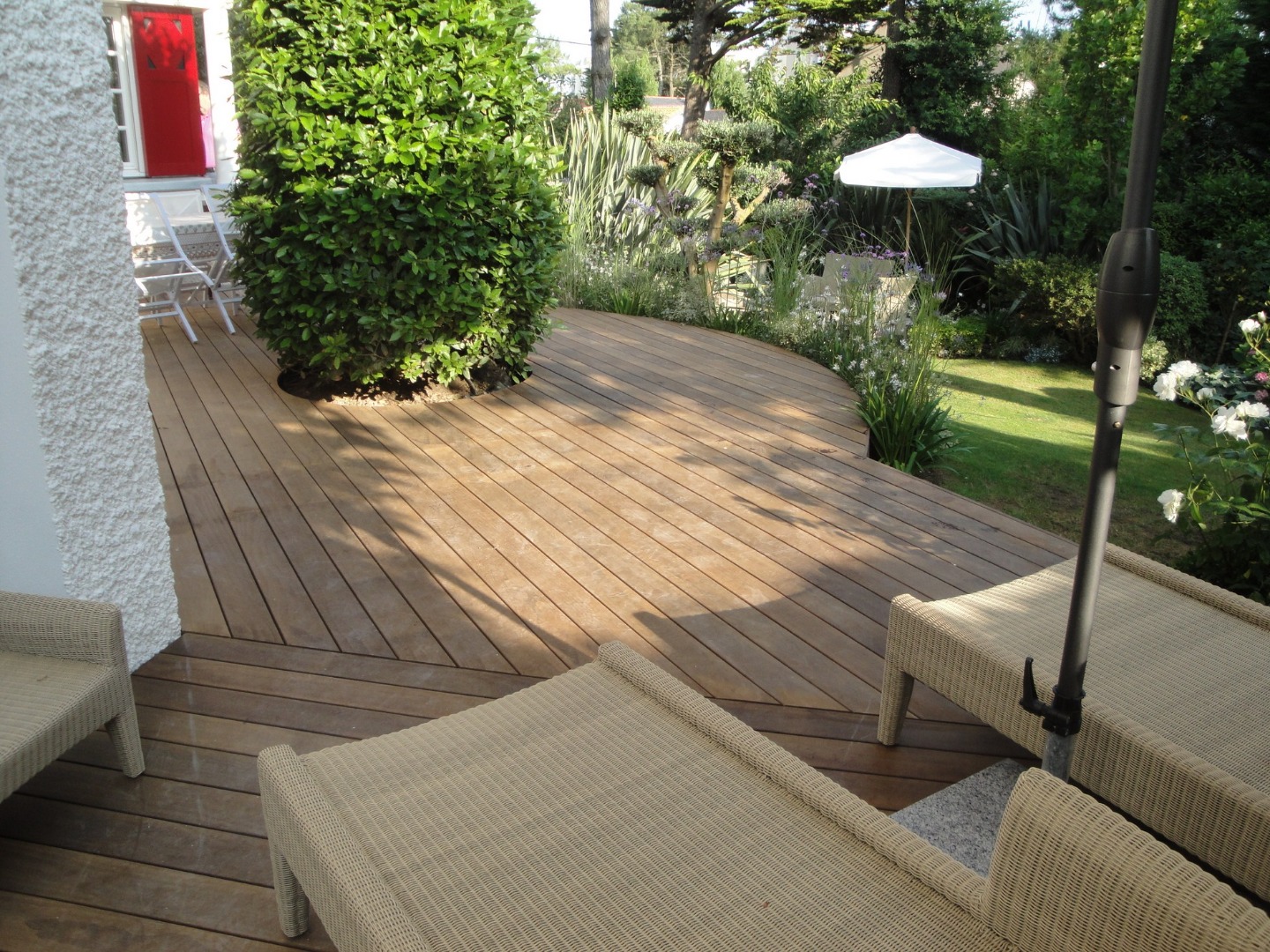 Kébony brun juste après la pose