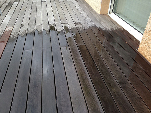 Brosse lave-pont pour terrasse