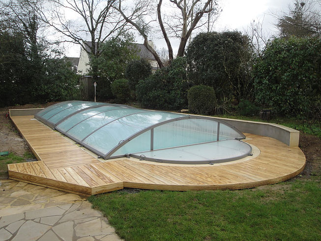 Installation de terrasses tour de piscine